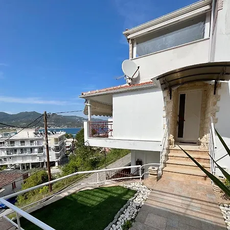 Irakleitsa View * Néa Péramos